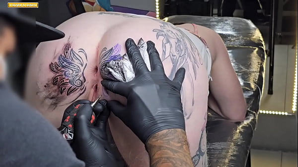 Play MP4 - INICIANDO O DIA COM UMA MUDAN&Ccedil;A NA MINHA TATUAGEM ANAL 1