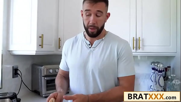 Nonton Hot Stepdaughter Riding Her Stepdad's Big Dick While Dressed As Barbie thumbnail