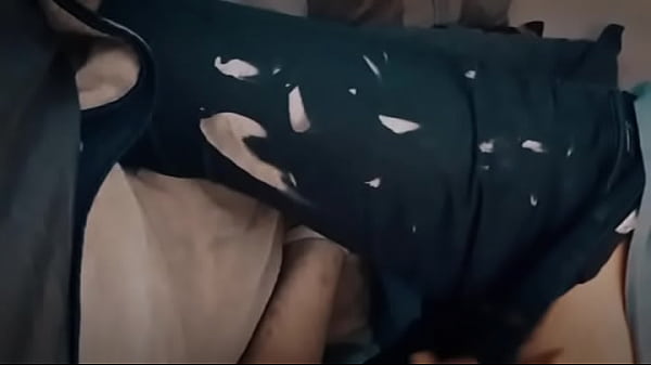 Grosse queue stoking 