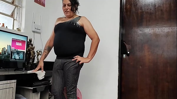 Estava Cheio De Tes&atilde;o Falei Pra Minha Empregada Me Chupar thumbnail