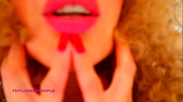 Play MP4 - Skinny beauty with hairy pussy