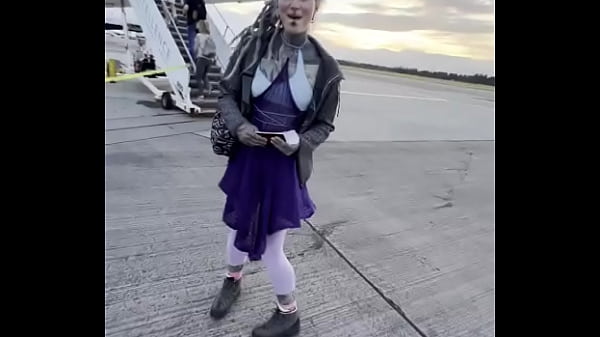 Nonton ️ Do You Find Flying Scary Too? It Takes Me A While To Feel Comfortable In The Air, No Matter Where I'm Headed. ... thumbnail