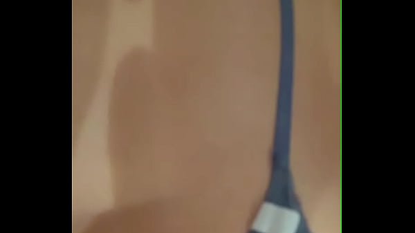 Angelina69s bien encul&eacute;e par le voisin 