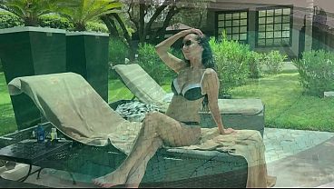 Nonton Juicy Blowjob And Fucking From Strangers In Bikinis thumbnail