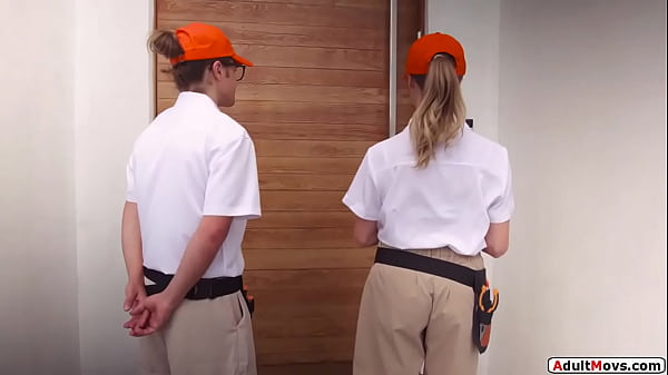 Jewelz Blu licks and_fucked by nerd crew