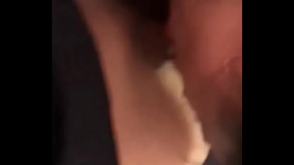 Experienced brunette lady_gives a_blowjob