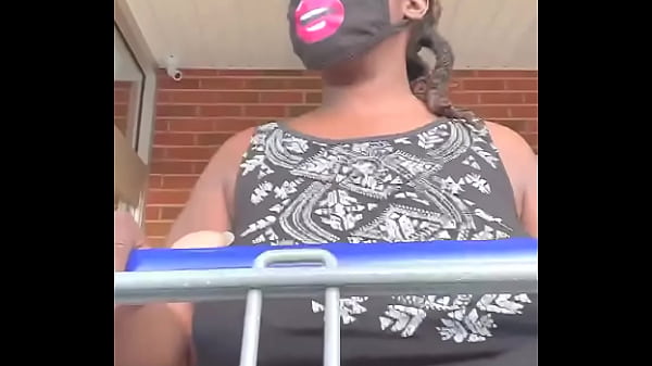 Play MP4 - Nookiescookies flashing her fans in Walmart &lpar;I hurt my Tittie&rpar; lol
