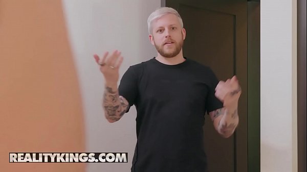 Sneaky Sex - (Logan_Long, Jolee_Love) - Virtually Unheard Of - Reality Kings