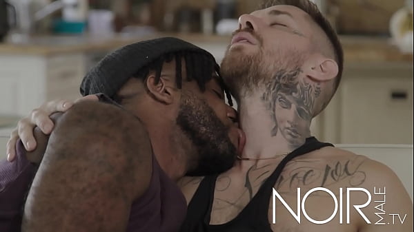 Play MP4 - Stepbrother&comma; let me taste your black cock