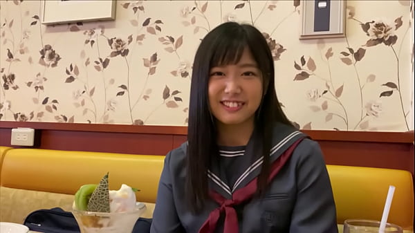 友達にゴムなしsexの方が気持ちええって聞いたから生ハメセックス。むしゃぶりつきたくなるjk脚。素人 女子校生 清楚 童顔 美女 制服 競泳・スクール水着 ハメ撮り thumbnail