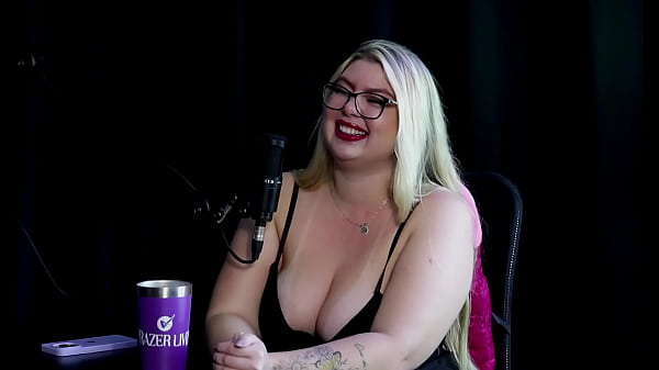 Fez ensaios com amarrações chorou até a bunda sangrar fez suruba com 5 fugiu de alguns pause gostade podolatria Alice Monteiro SHEER RED