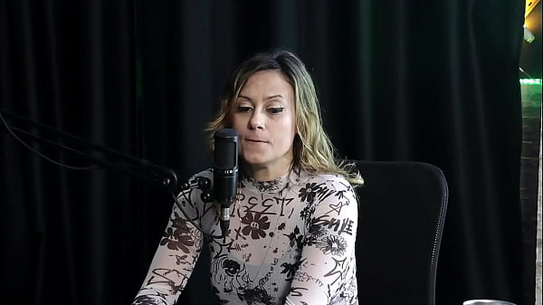 &eacute; bom experimentar para saber do que gosta tem que se entender o corpo e falou dos seus projetos para lan&ccedil;amentos ang&eacute;lica morango watch sheer red 