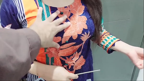 Play MP4 - Pakistani Housewife Fucked By Step Father&comma;s Friend At Home With Clear Hindi Audio