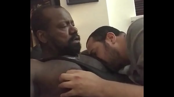 Black Muscle White Twink Nipplepig Session thumbnail