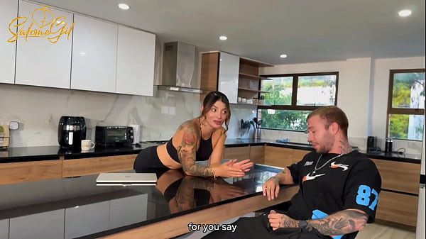 Sexy Milf With Big Ass Turns Hot And Wants To Get Anal Fucking With Her Stepsister Husband - Salome Gil thumbnail