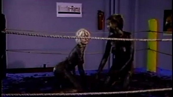 These lesbians got nasty 