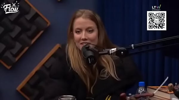 Loira passa a pica em apresentador de tv 