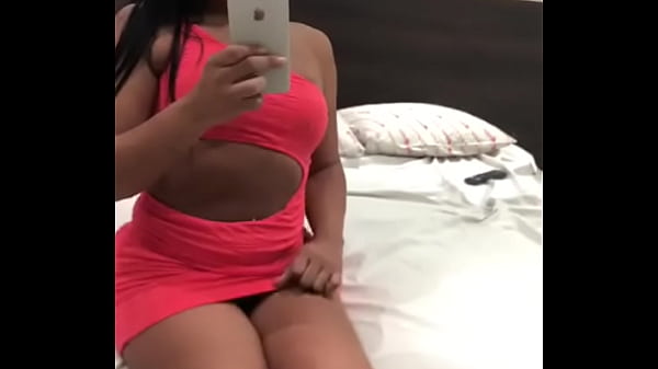 Play MP4 - OIE&comma; SOU ARIADNA CUNHA&comma; TO TE ESPERANDO AQUI EM SAMPA&period;&period;&period;