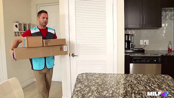 Play MP4 - MILF Ellie Tay Hardcore Sex - MILFAF