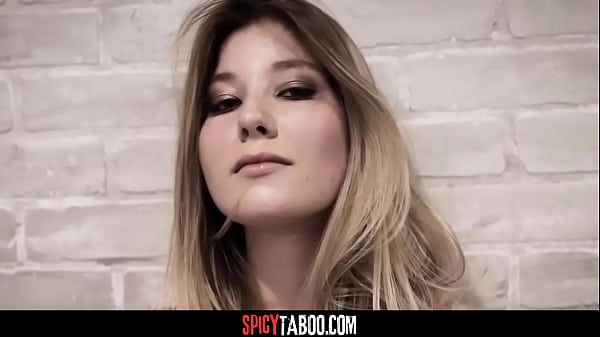 Naiveteen have a threesome with two_police officers_in her prison cell