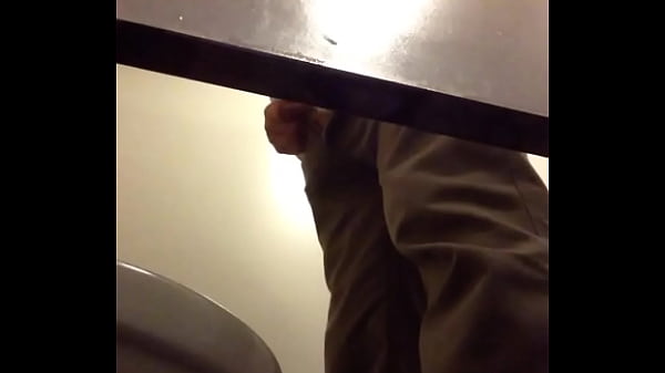 quay len toilet vincom.MOV 