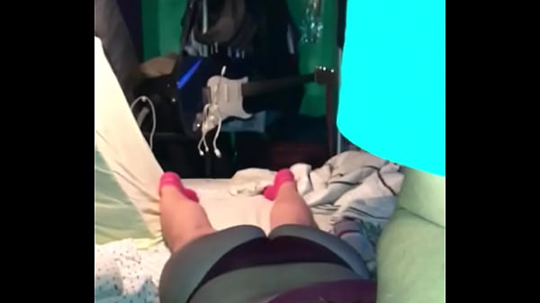 Play MP4 - Comendo a Tiazinha &num;01 &lpar;iPhone&rpar;