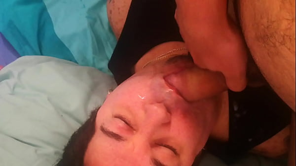 Havanamadrid My New neighbor gives me his bottle. 