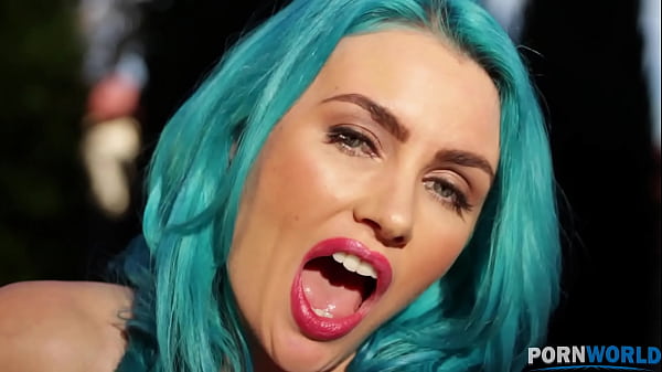 X rated garden gasm she gives herself a good one 