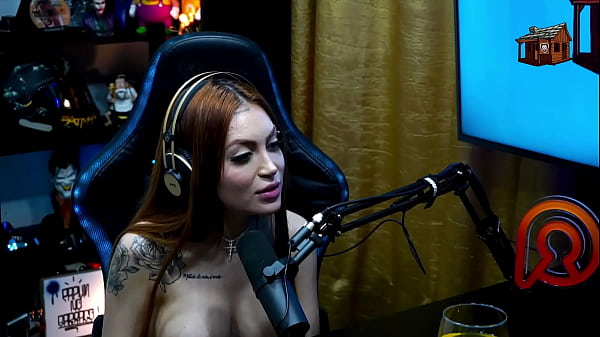 Mari &Aacute;vila mostrou seu corpo maravilhoso que fez o Ruan Ficar cheio de tes&atilde;o, o Podcast pegou fogo! - P&aacute;pum no Barraco! 