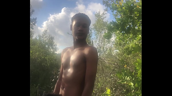 Play MP4 - JOVEM do Pau grande bota GAY pra MAMAR