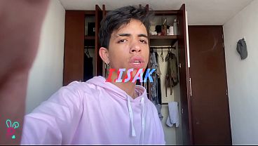 Abriendo Mi Culo Con Una Polla Enorme thumbnail