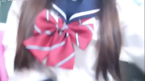 超淫蕩女人自拍挖鮑魚就是要讓人家看光光