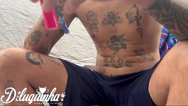 Aproveitando A Festa Rave Da Melhor Maneira Direito A Muita Chupada Na Bucetinha thumbnail