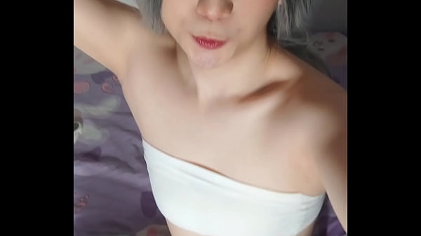 Will you hand me my keys?