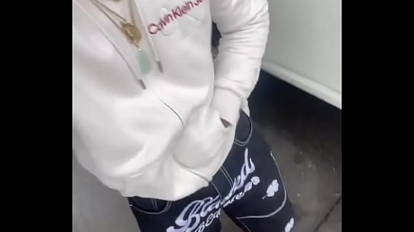 Why would i chase a bitch i can go chase a check or sumn ️ 