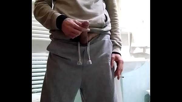 Play MP4 - E mentre sono al cesso&period; Vi faccio un'offerta che non potrete rifiutare&period;Questa estate 2020 tutti in Giappone&period;