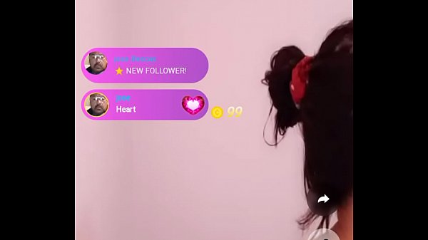 Nena transmitiendo en vivo