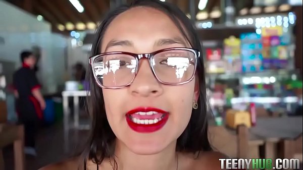 Play MP4 - Eva Cuervo In Nerdy Latina Nymphomania