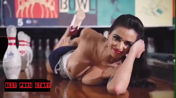 Busty milfshares_her desire behind the scene