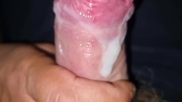 Adora essere guardato ragazzo sexy italiano sborrata forte e intensa a casa della matrigna troia con un cazzo enorme