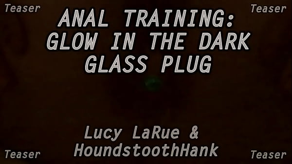 Anal glow in the dark glass plug