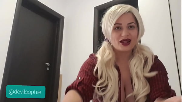 Teacher gave a free lesson to the student 