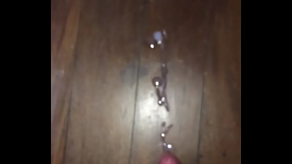 Gozando na mesa de jantar 