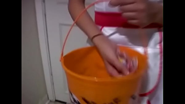 Jenny hendrix halloween present sexy blonde fucked and gets facial treat 