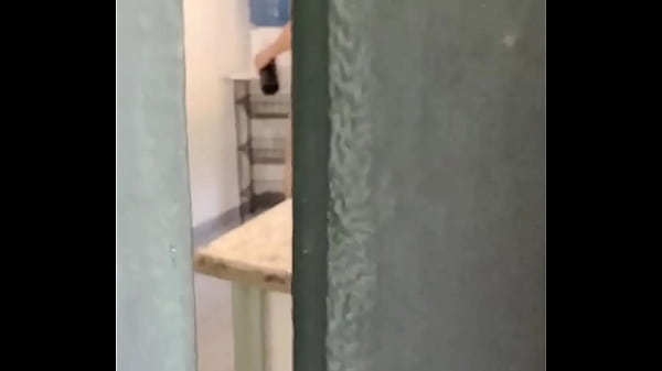 Nonton Ele Adora Ficar Me Espiando Atr&aacute;s Da Porta, E Ainda Estava Sozinha. O Macho Estava Para Chegar E Para Me Usar Gostoso. T ... thumbnail