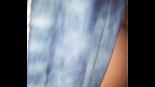 Sobrina gozando con el tiopor delante