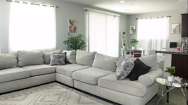 Nonton Perfect Blonde Khloe Kapri Gets Railed Behind The Scenes thumbnail