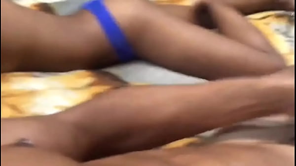 Play MP4 - Acordei com o Pitbull se masturbando e resolvi da uma pequena ajuda