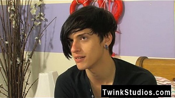 Amazing twinks When bored teen youngsters get together, they play 