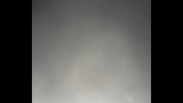 Nonton Mostrando O Pau Morrendo No Banho thumbnail